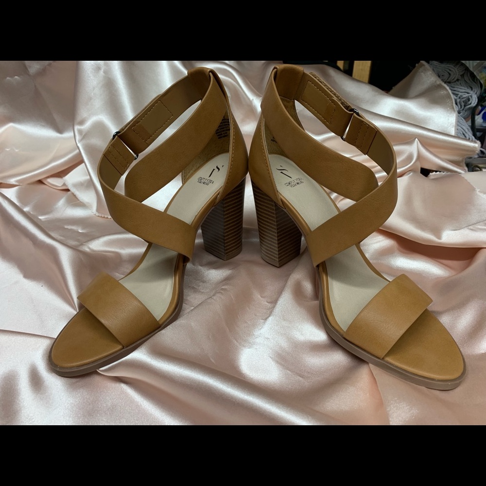 Simply Vera VeraWang